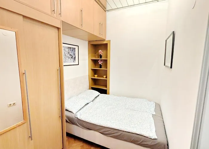 Apartamento Comfortable In Wiener Stadthalle Area *