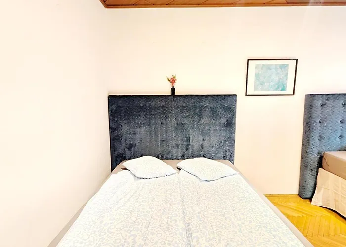 Comfortable In Wiener Stadthalle Area