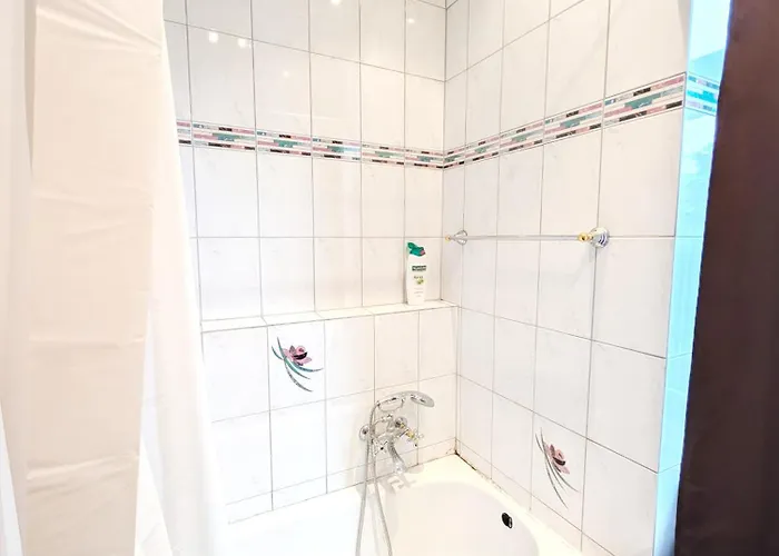 Apartamento Comfortable In Wiener Stadthalle Area