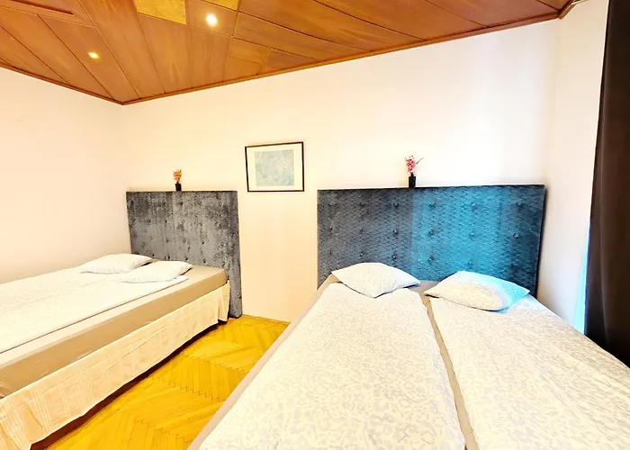 Comfortable In Wiener Stadthalle Area Apartamento *